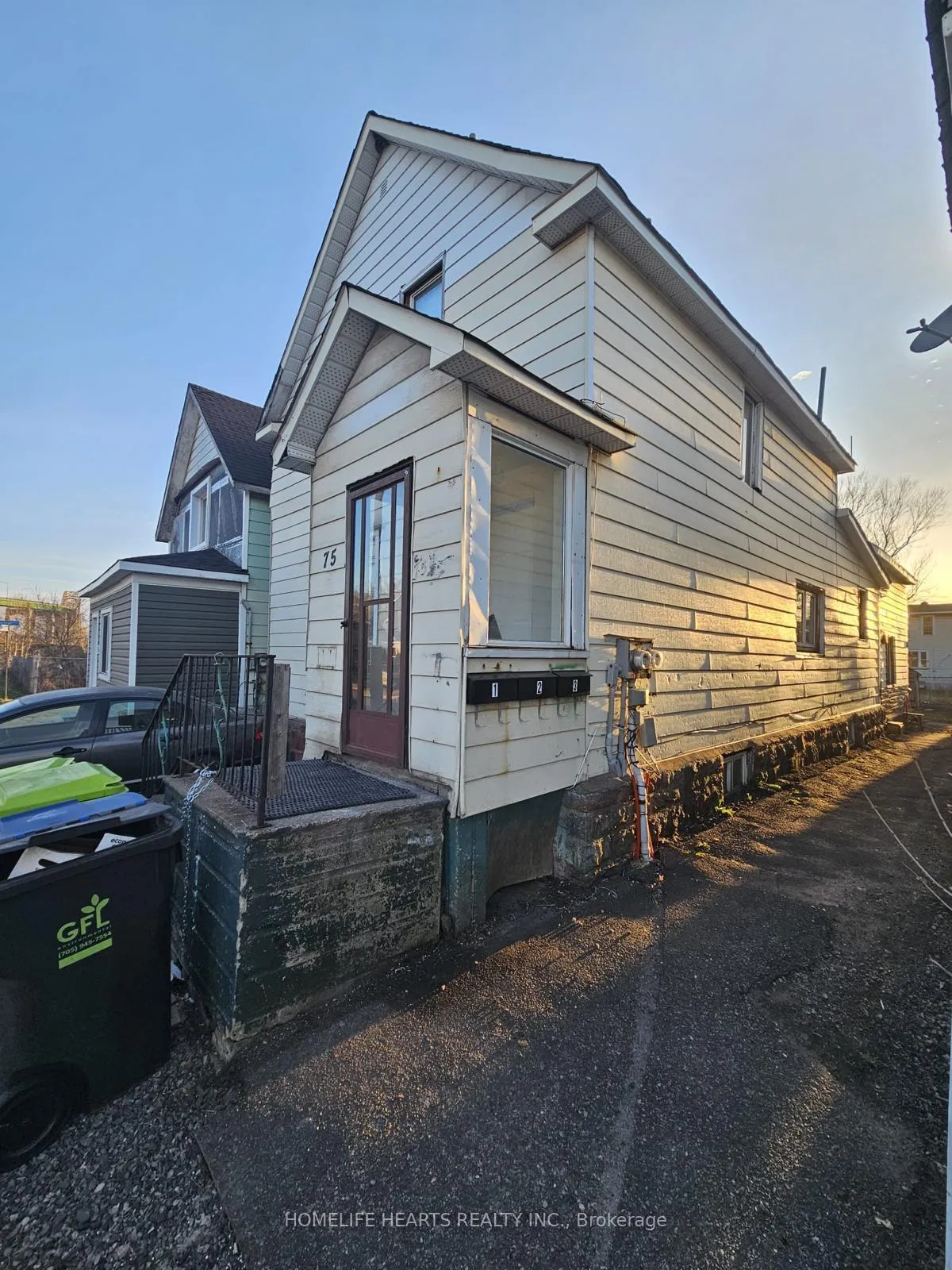 Photo 1 of 75 James Street, Sault Ste Marie — HOMEH