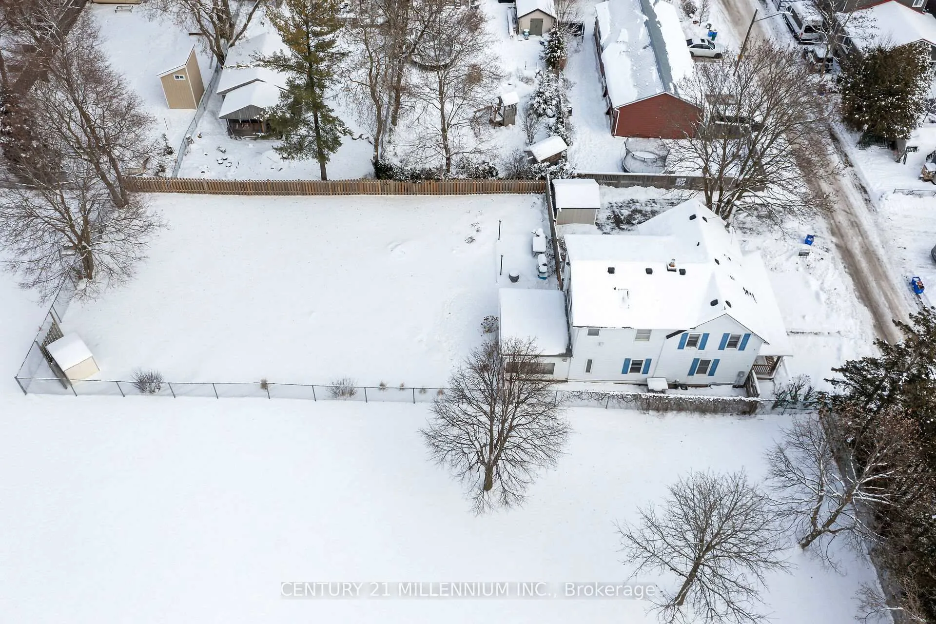Photo 44 of 3 Centre Street, Erin — HOMEH