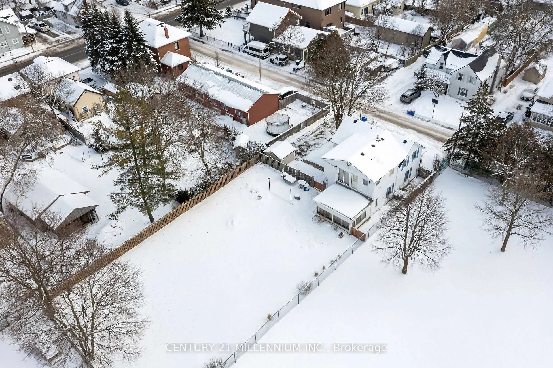 Photo 49 of 3 Centre Street, Erin — HOMEH