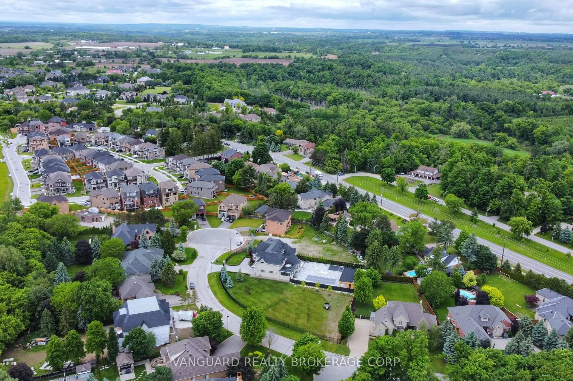 Photo 7 of 60 Whisper Lane, Vaughan, Kleinburg — HOMEH