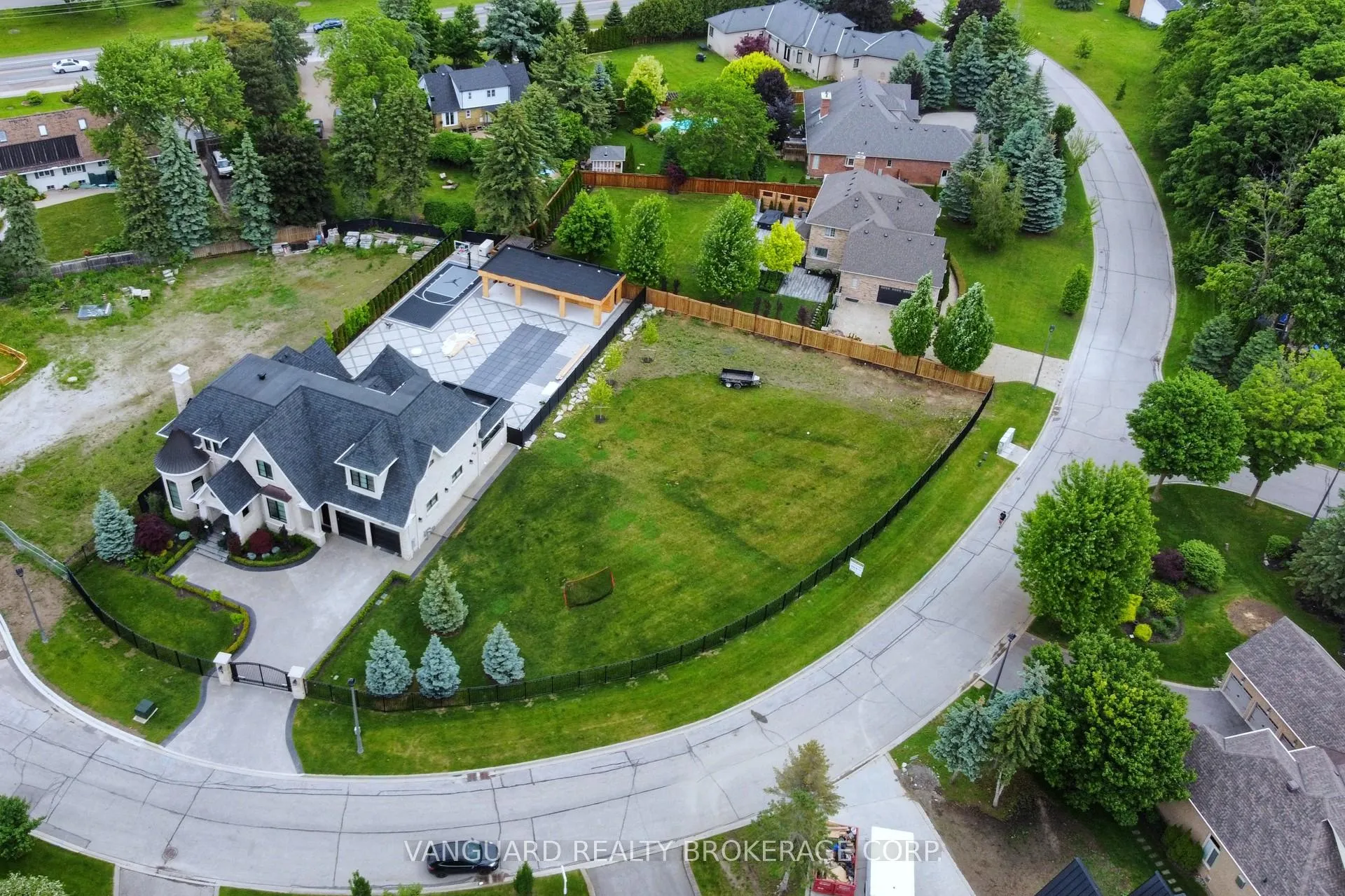 Photo 15 of 60 Whisper Lane, Vaughan, Kleinburg — HOMEH