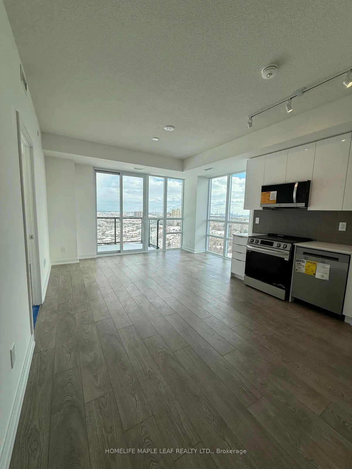 Photo 7 of Unit 1804, 225 Malta Ave, Brampton, Fletcher's Creek South — HOMEH