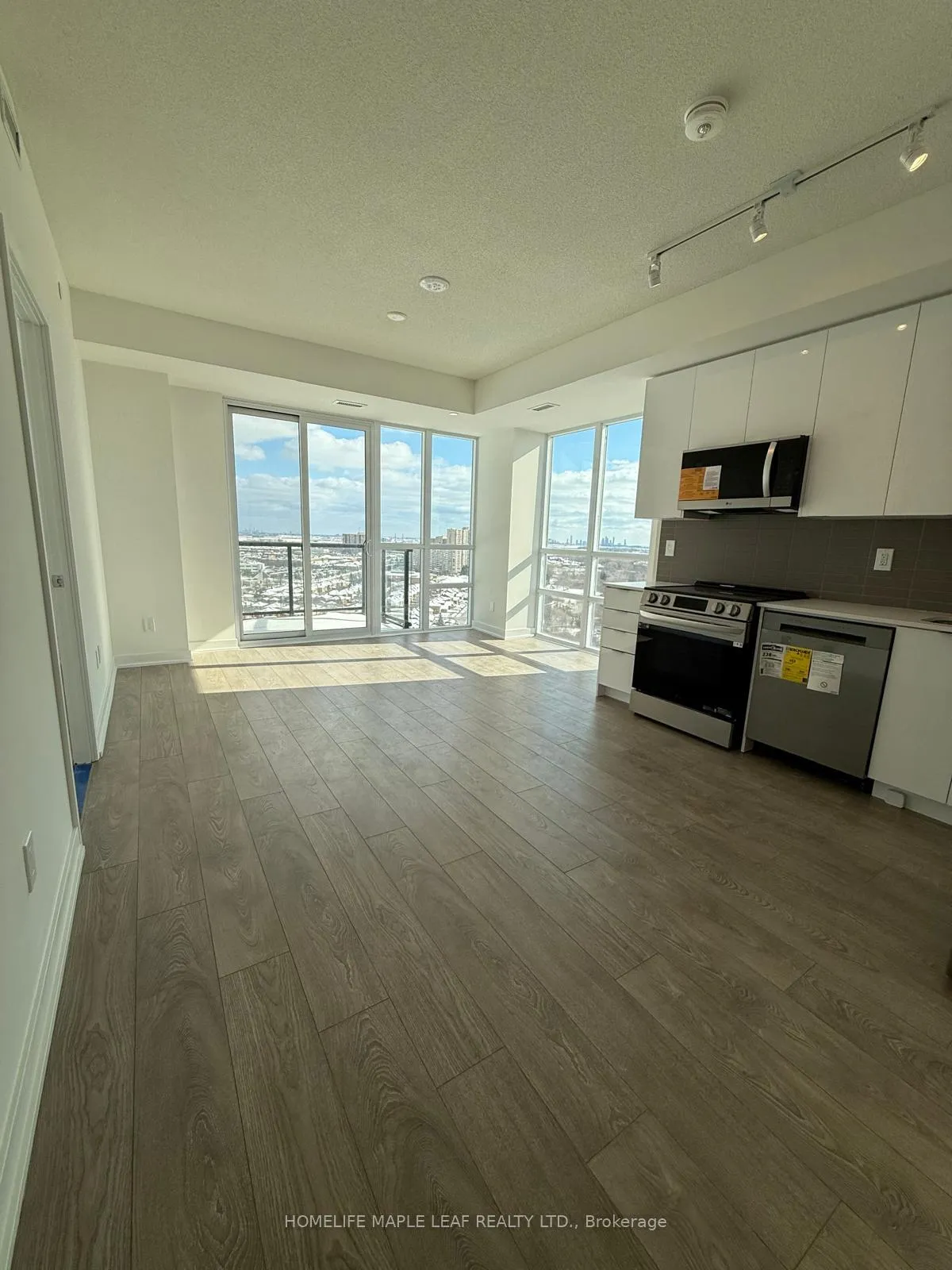 Photo 8 of Unit 1804, 225 Malta Ave, Brampton, Fletcher's Creek South — HOMEH