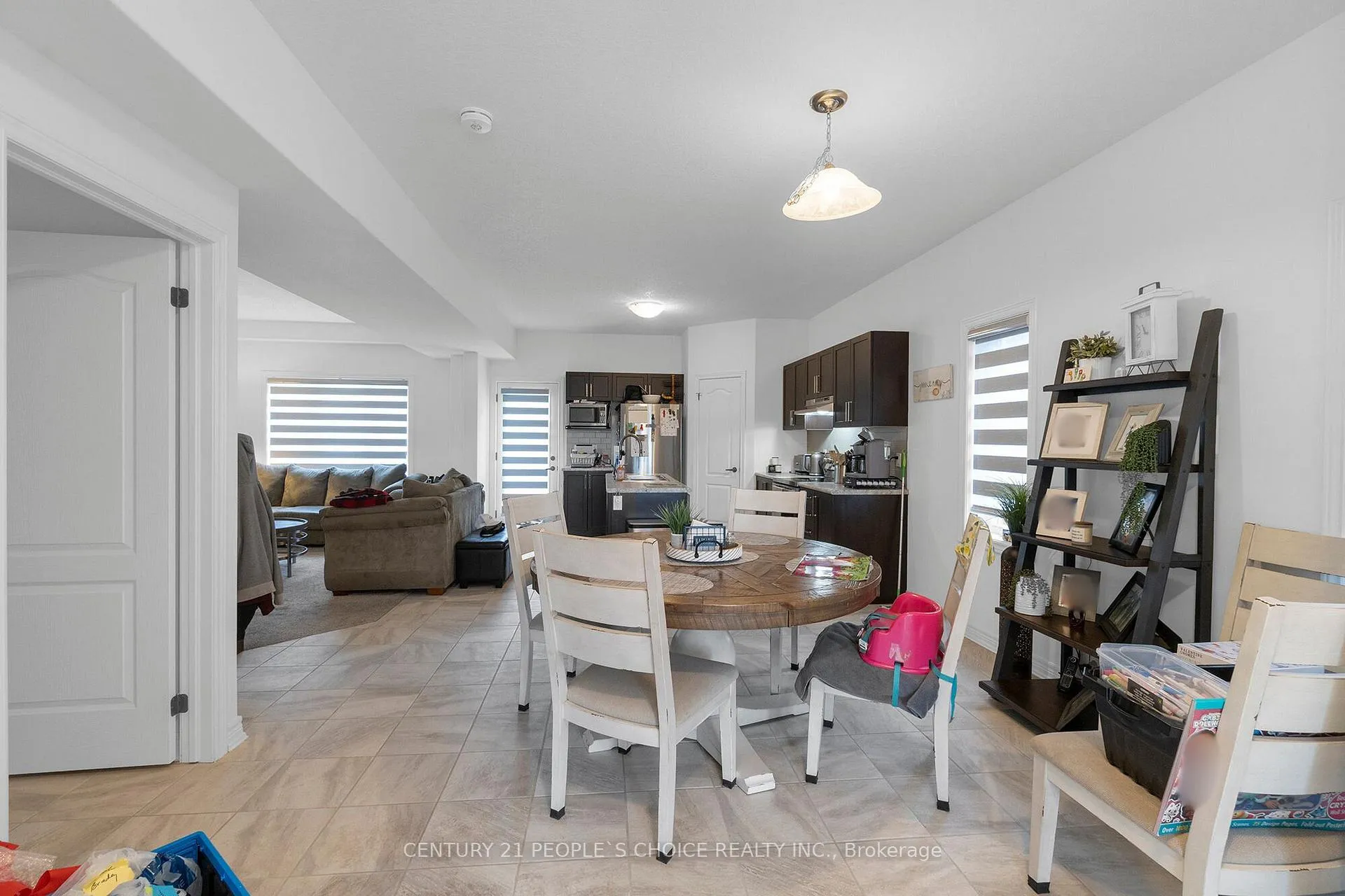 Photo 5 of 23 Pennell Drive, Barrie, Ardagh — HOMEH