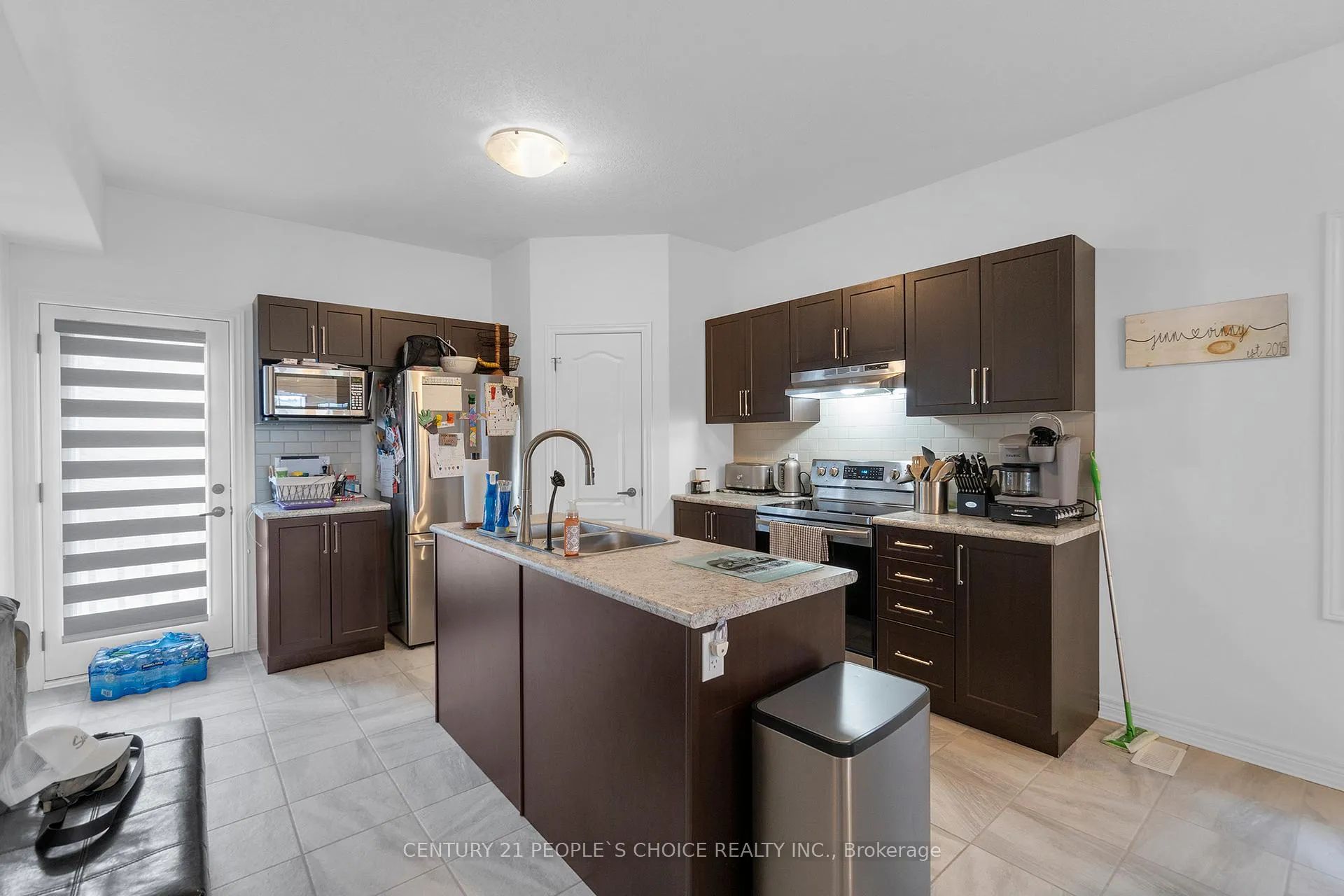Photo 9 of 23 Pennell Drive, Barrie, Ardagh — HOMEH