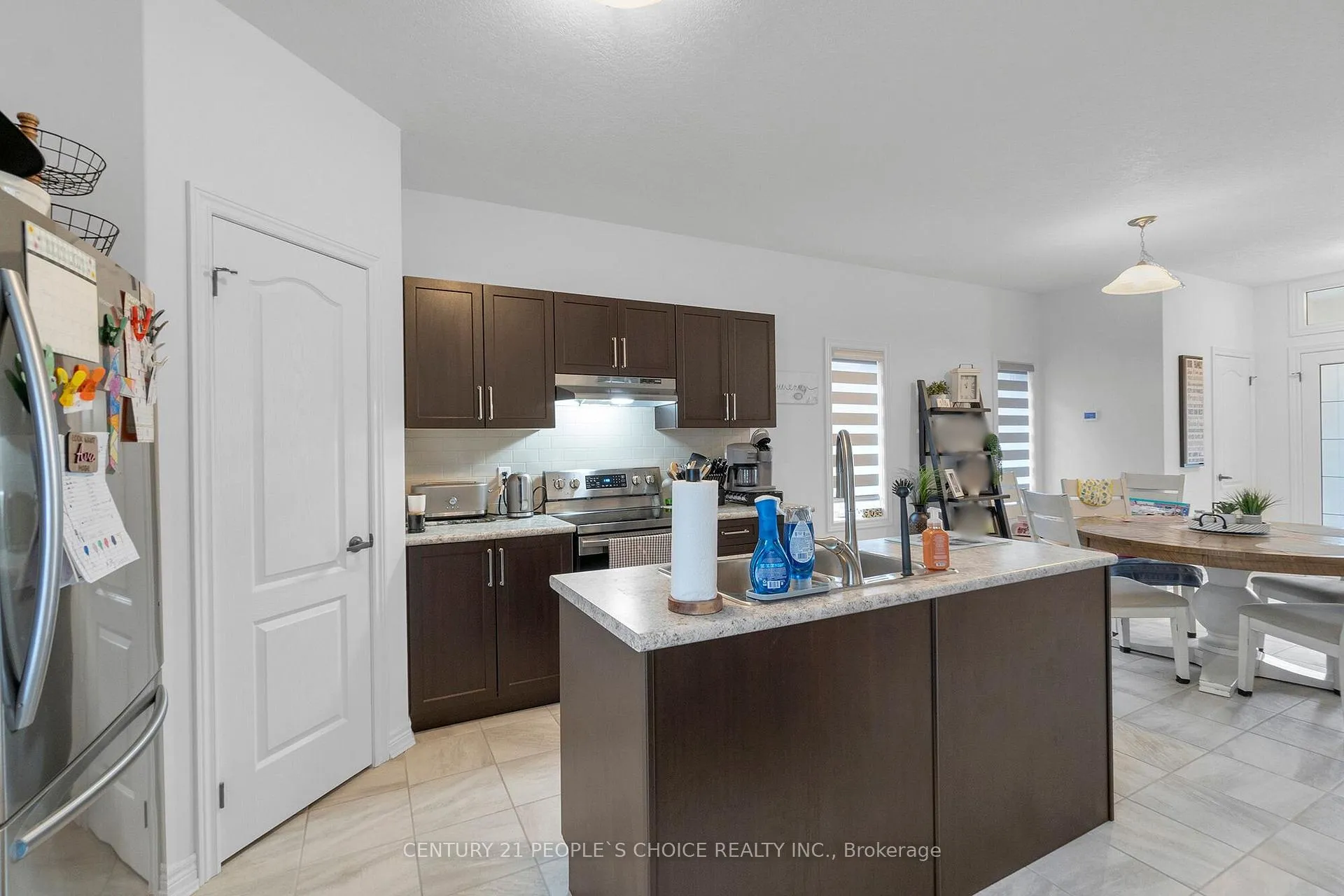 Photo 11 of 23 Pennell Drive, Barrie, Ardagh — HOMEH