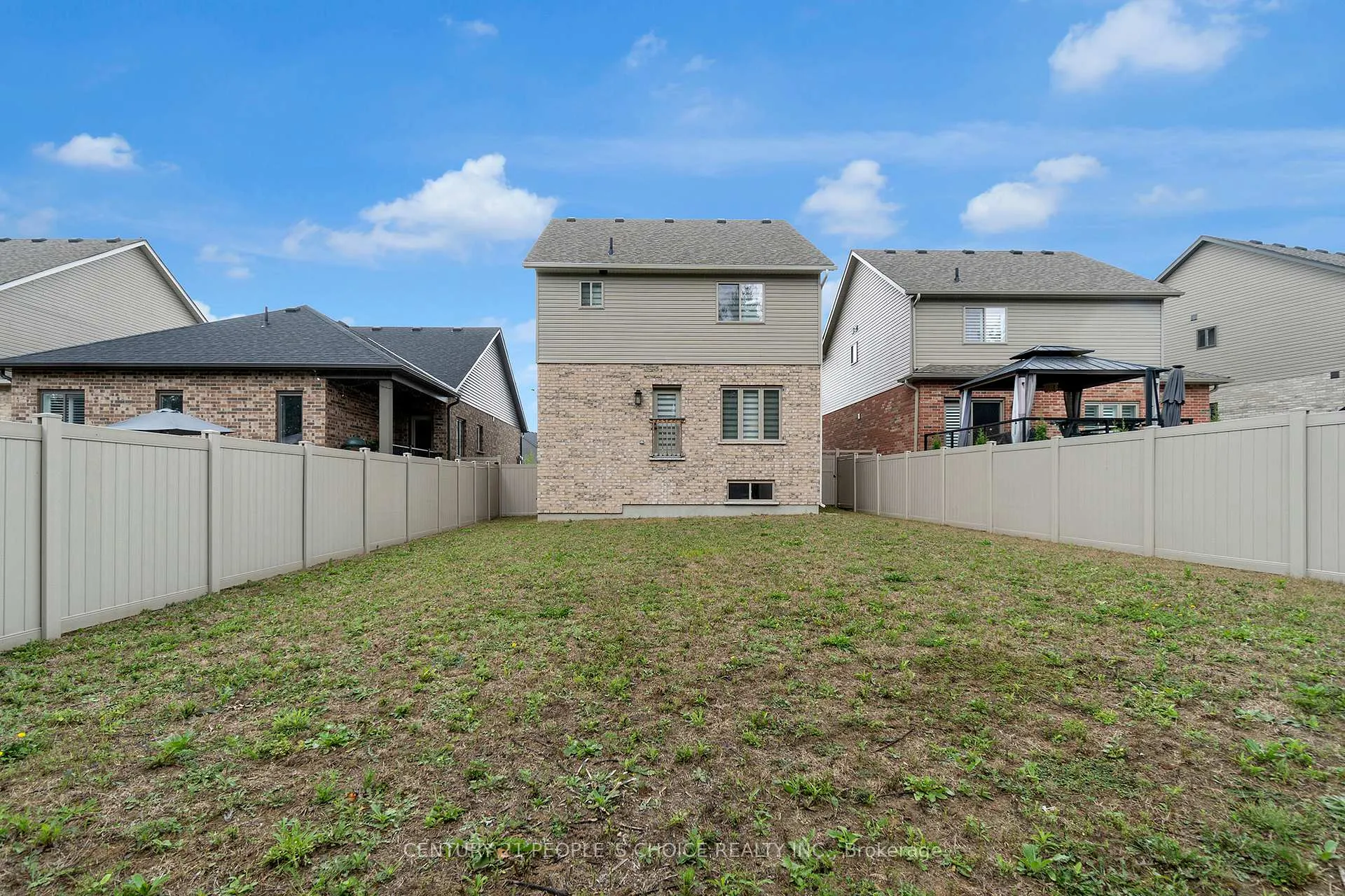 Photo 35 of 23 Pennell Drive, Barrie, Ardagh — HOMEH