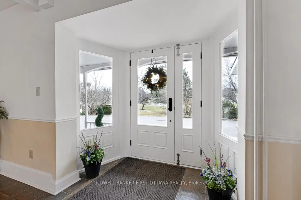 Photo of 2638 Rideau Ferry Road