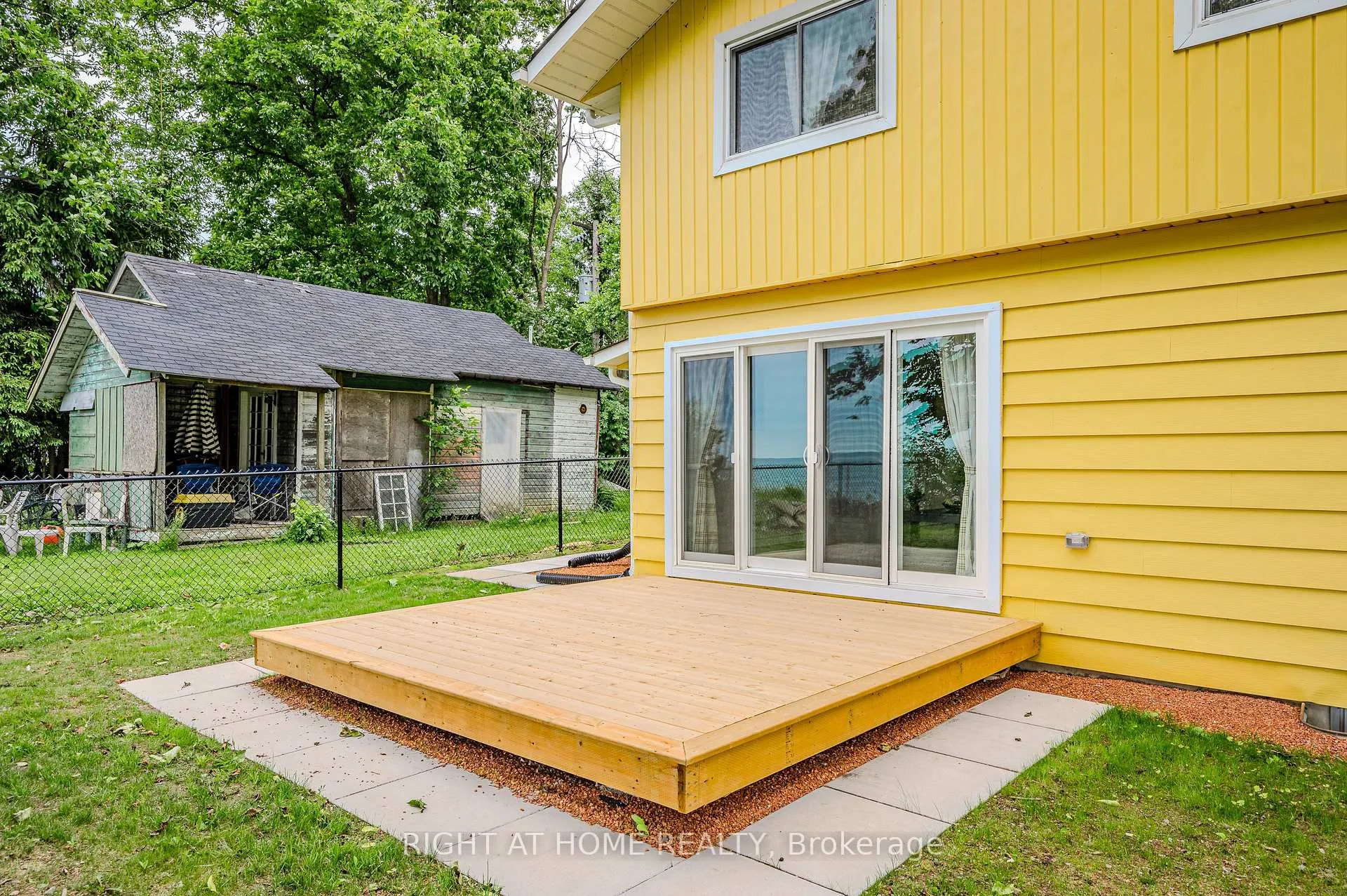 Photo 35 of 2 Campview Road, Hamilton, Winona Park — HOMEH