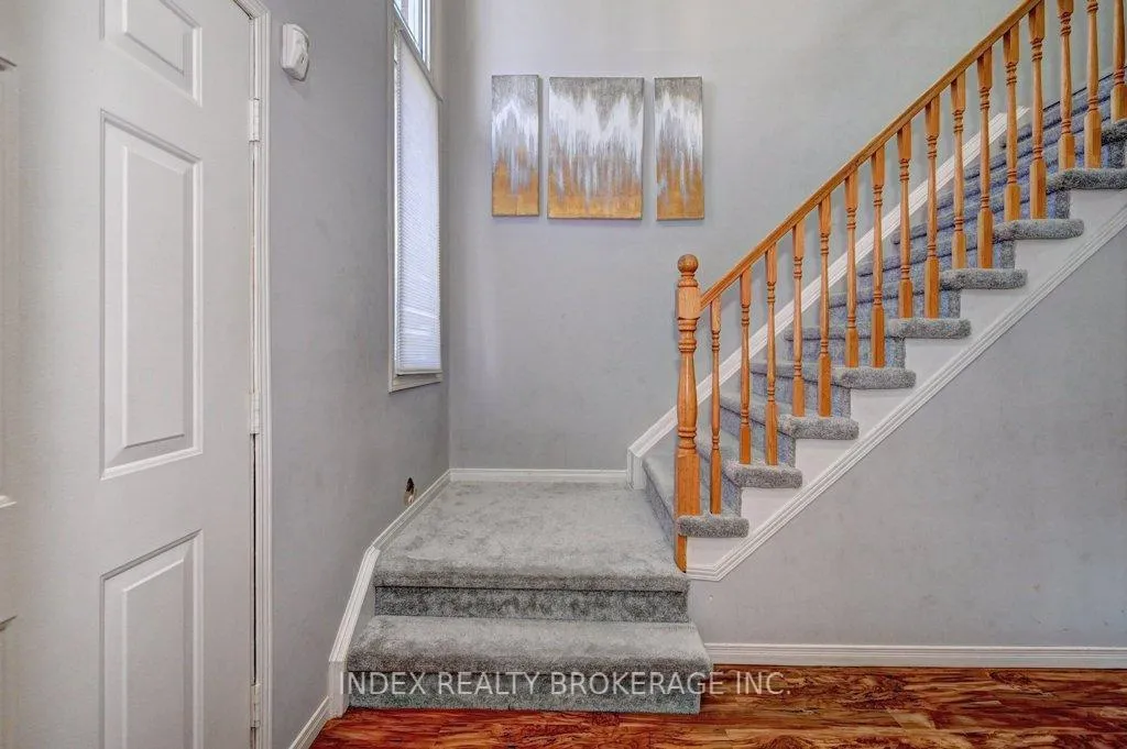 Photo 19 of 30 Maxwell Drive, Kitchener — HOMEH