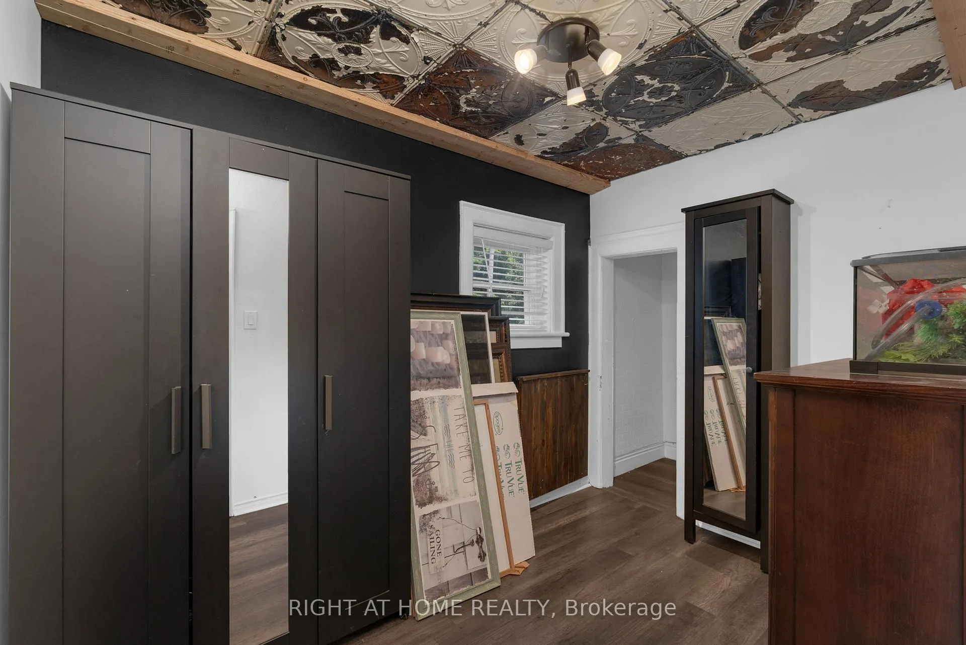Photo 21 of 769 Hugel Avenue, Midland — HOMEH