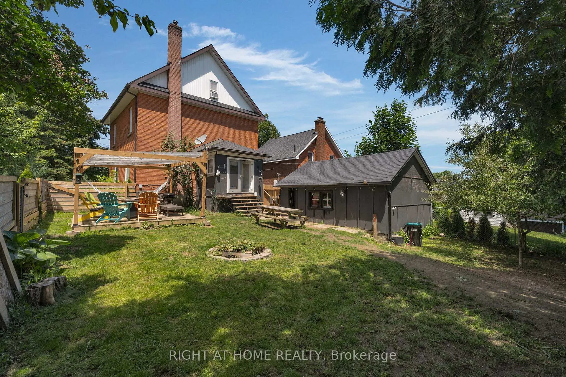 Photo 23 of 769 Hugel Avenue, Midland — HOMEH