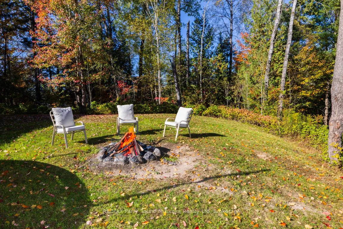 Photo 4 of 312 Centre Road, McKellar — HOMEH