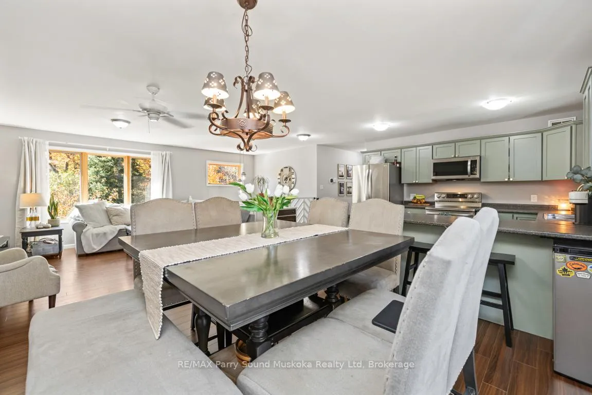 Photo 7 of 312 Centre Road, McKellar — HOMEH