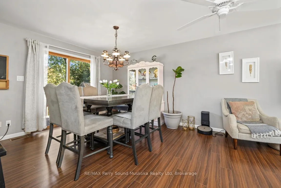 Photo 8 of 312 Centre Road, McKellar — HOMEH