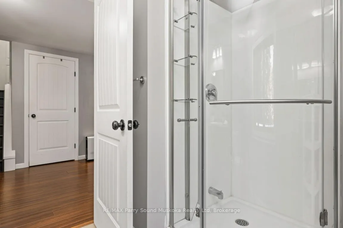 Photo 31 of 312 Centre Road, McKellar — HOMEH