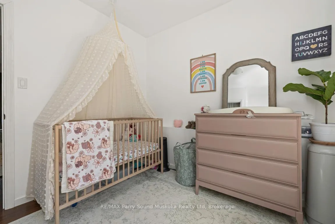 Photo 32 of 312 Centre Road, McKellar — HOMEH