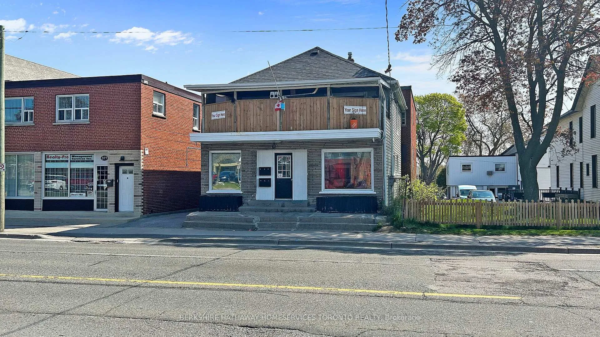 Photo 3 of 381 Simcoe Street S, Oshawa, Central — HOMEH