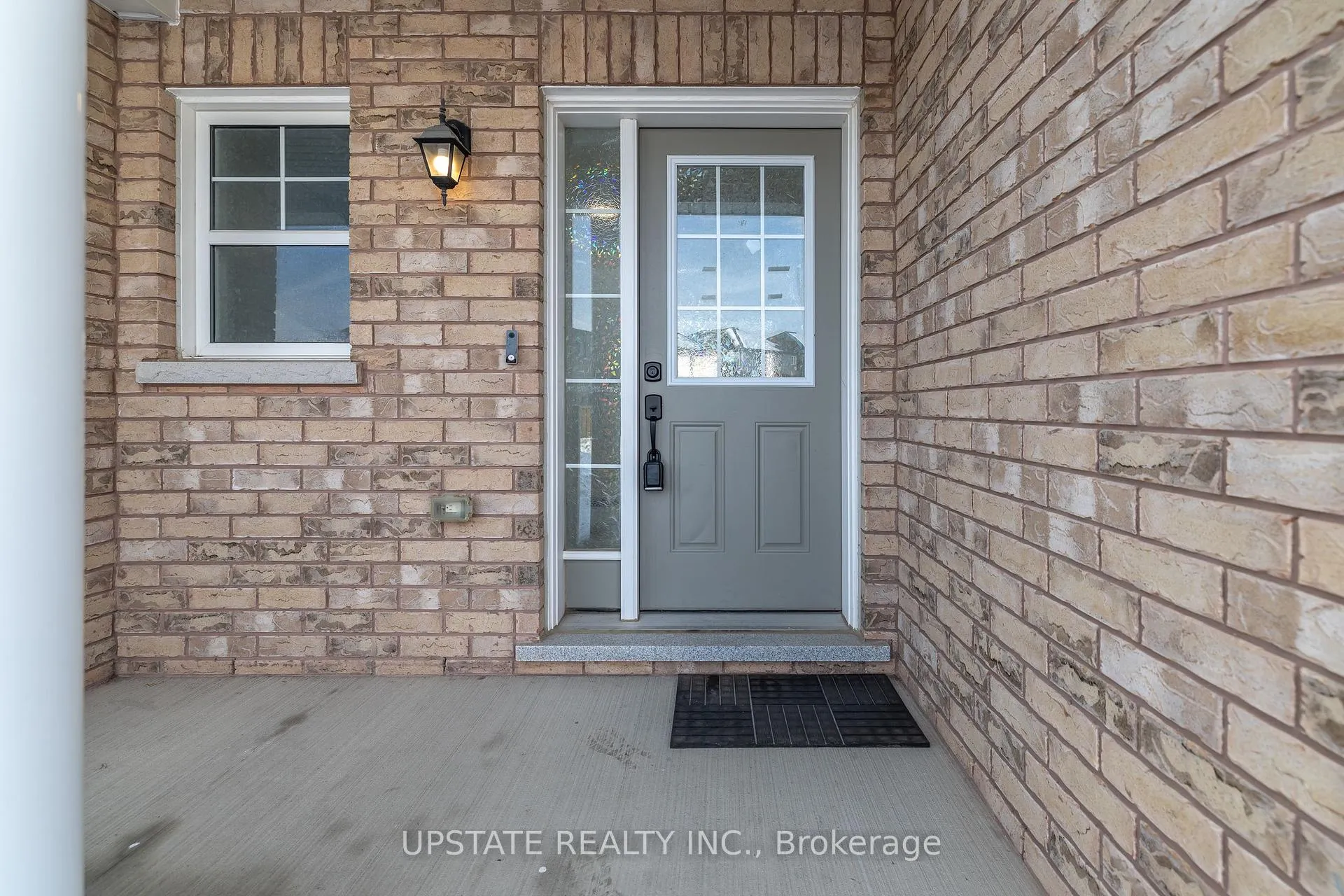 Photo 2 of 122 Watermill Street, Kitchener, Doon South — HOMEH