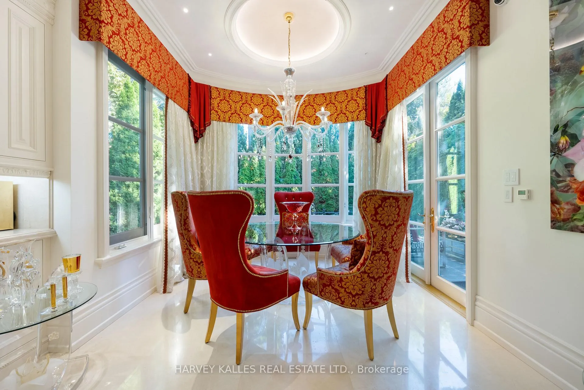 Photo 16 of 215 Strathallan Wood, Toronto, Bedford Park-Nortown — HOMEH