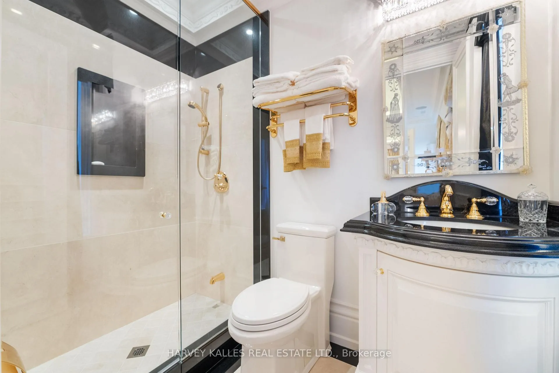 Photo 23 of 215 Strathallan Wood, Toronto, Bedford Park-Nortown — HOMEH