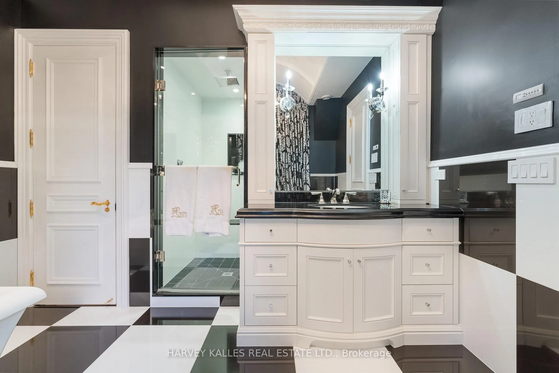 Photo 31 of 215 Strathallan Wood, Toronto, Bedford Park-Nortown — HOMEH