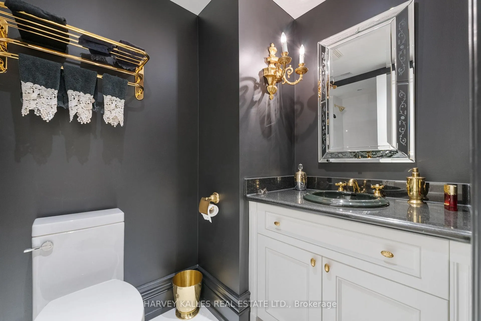 Photo 36 of 215 Strathallan Wood, Toronto, Bedford Park-Nortown — HOMEH