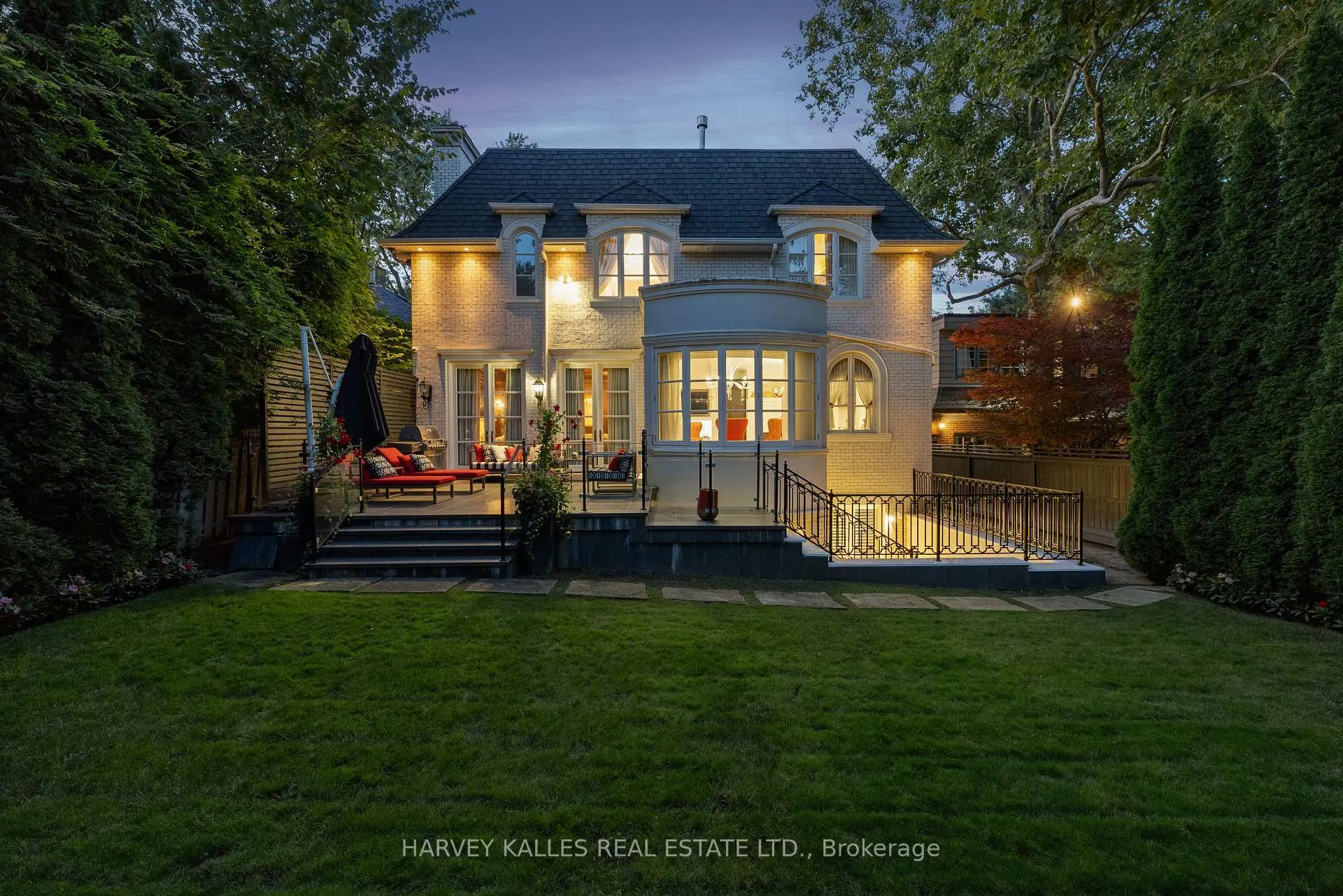Photo 40 of 215 Strathallan Wood, Toronto, Bedford Park-Nortown — HOMEH