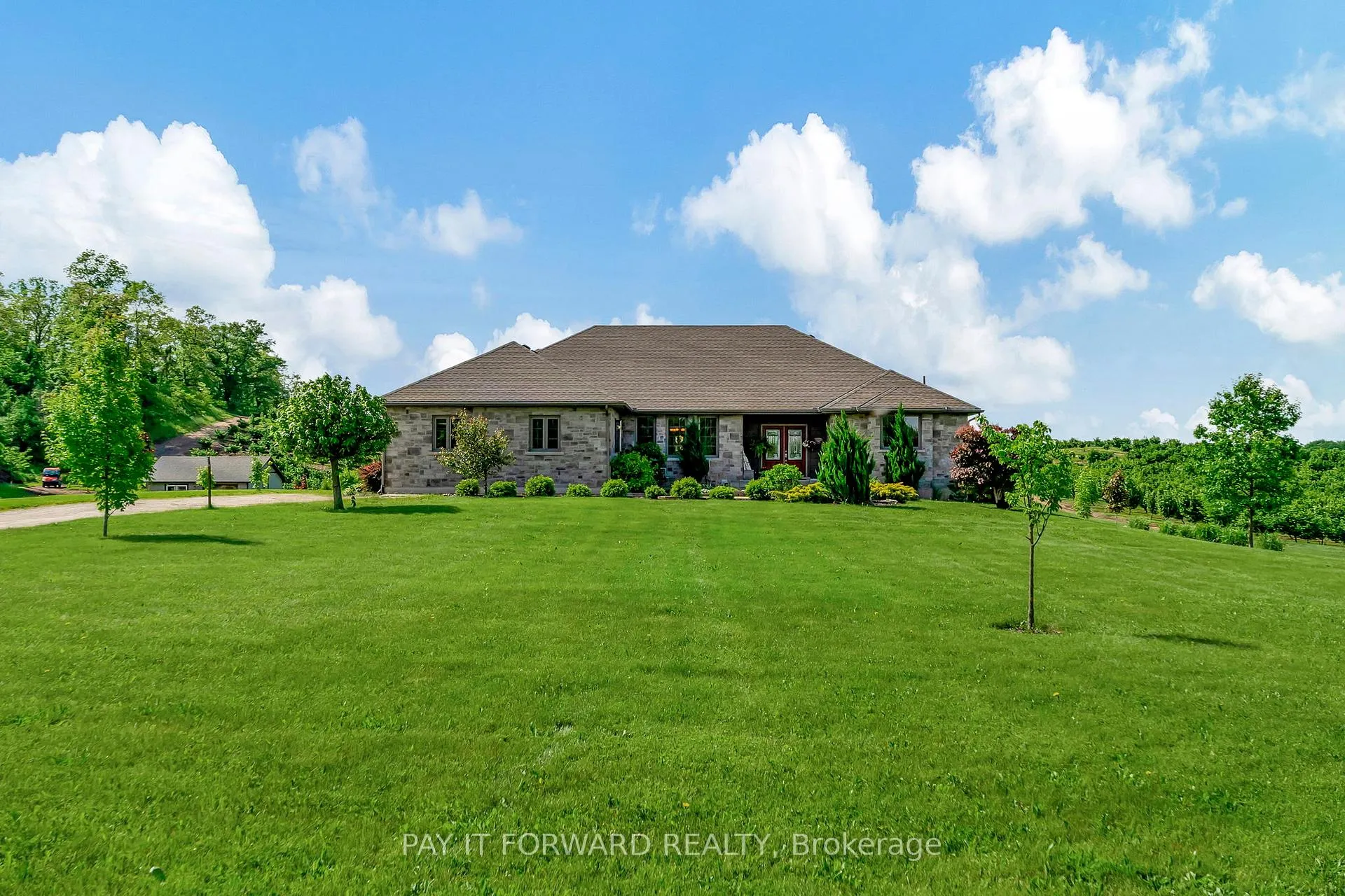 Photo 1 of 372 Mclean School Road, Brant, Paris — HOMEH