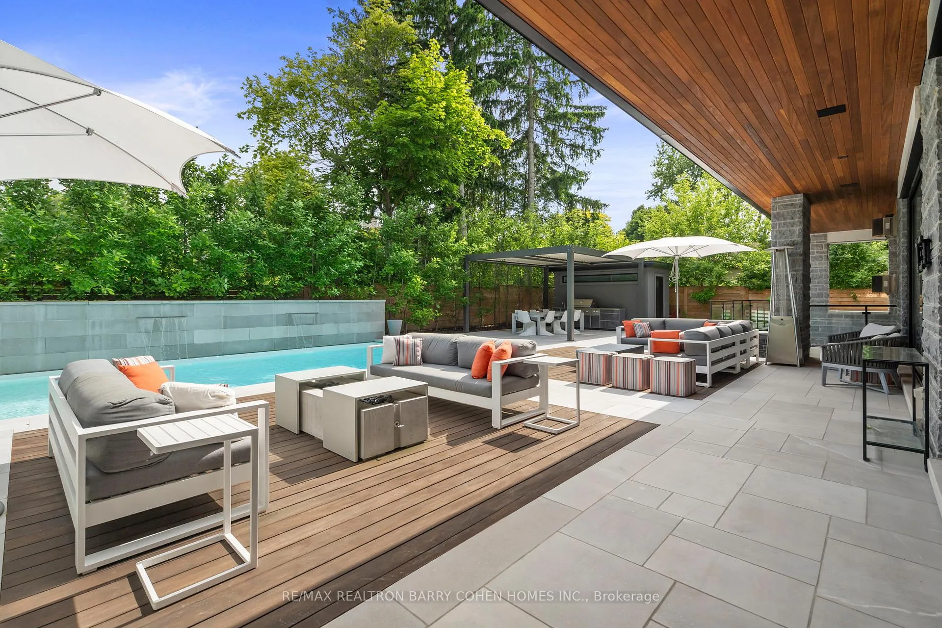 Photo 6 of 151 Centre Street, Vaughan, Crestwood-Springfarm-Yorkhill — HOMEH