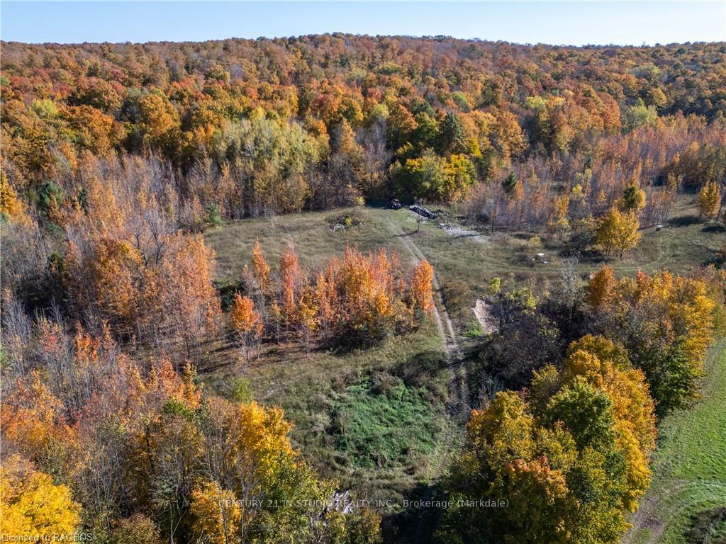Photo 5 of 602446 Sideroad 8, Chatsworth — HOMEH
