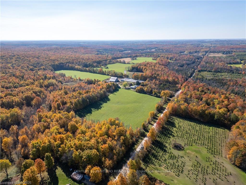 Photo 10 of 602446 Sideroad 8, Chatsworth — HOMEH