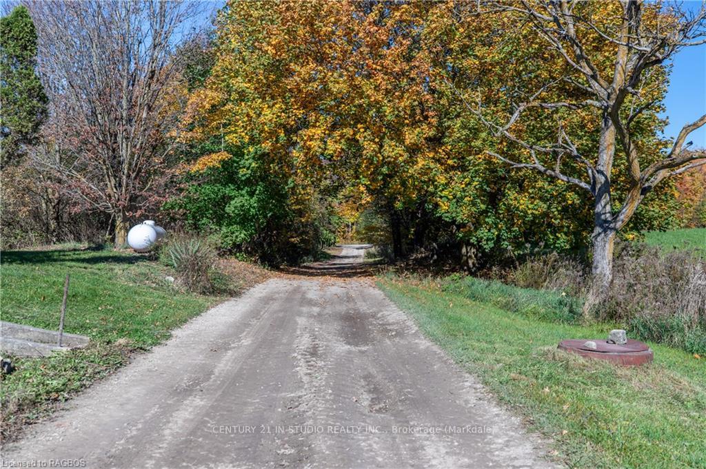 Photo 24 of 602446 Sideroad 8, Chatsworth — HOMEH