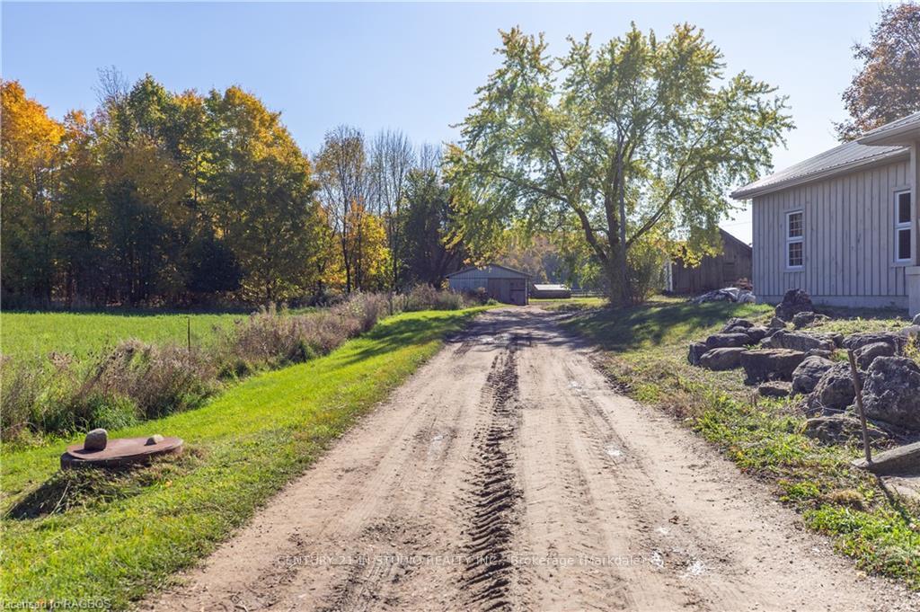 Photo 26 of 602446 Sideroad 8, Chatsworth — HOMEH