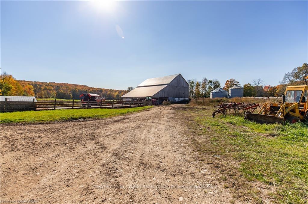 Photo 30 of 602446 Sideroad 8, Chatsworth — HOMEH