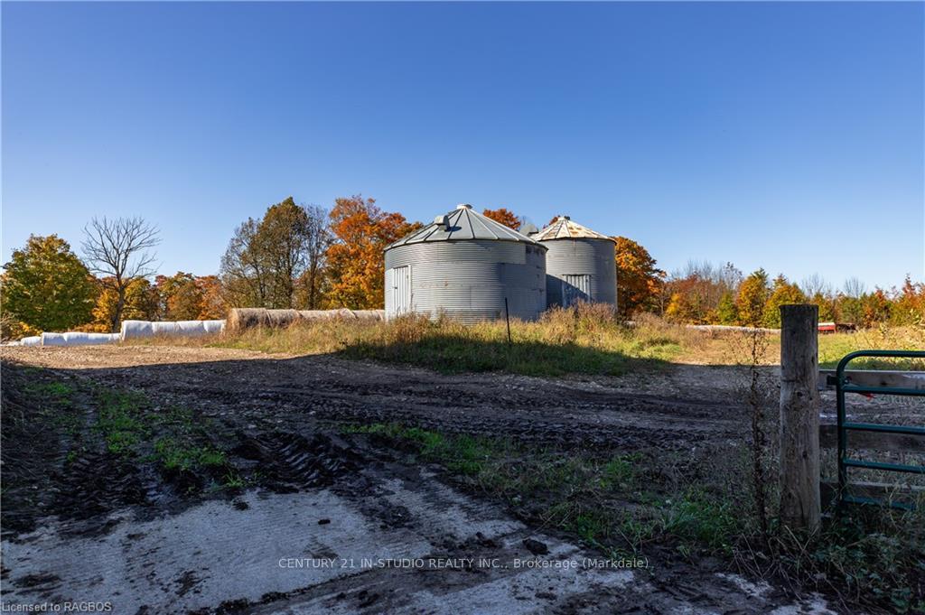 Photo 32 of 602446 Sideroad 8, Chatsworth — HOMEH