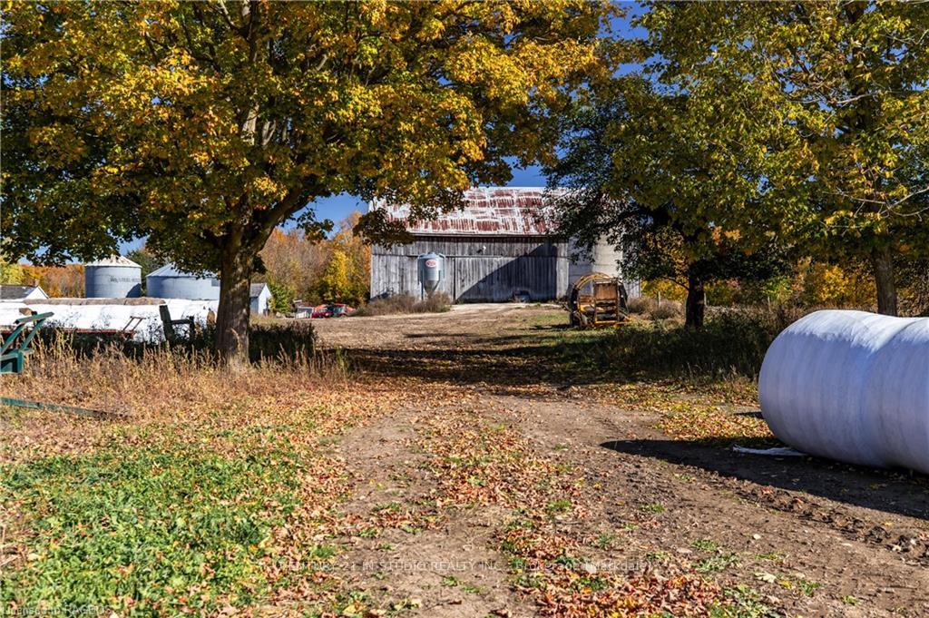 Photo 44 of 602446 Sideroad 8, Chatsworth — HOMEH