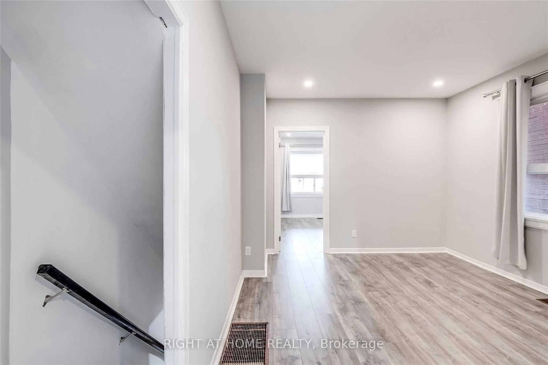 Photo 5 of 2023 Dufferin Street, Toronto, Oakwood Village — HOMEH