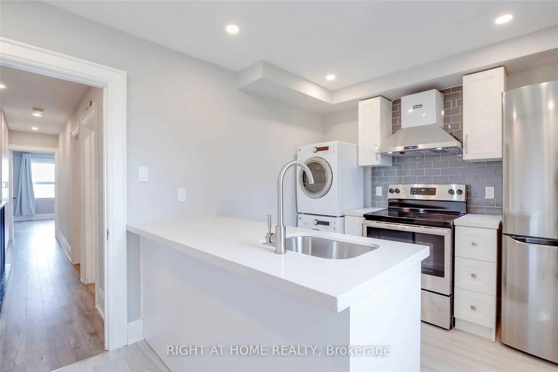 Photo 15 of 2023 Dufferin Street, Toronto, Oakwood Village — HOMEH