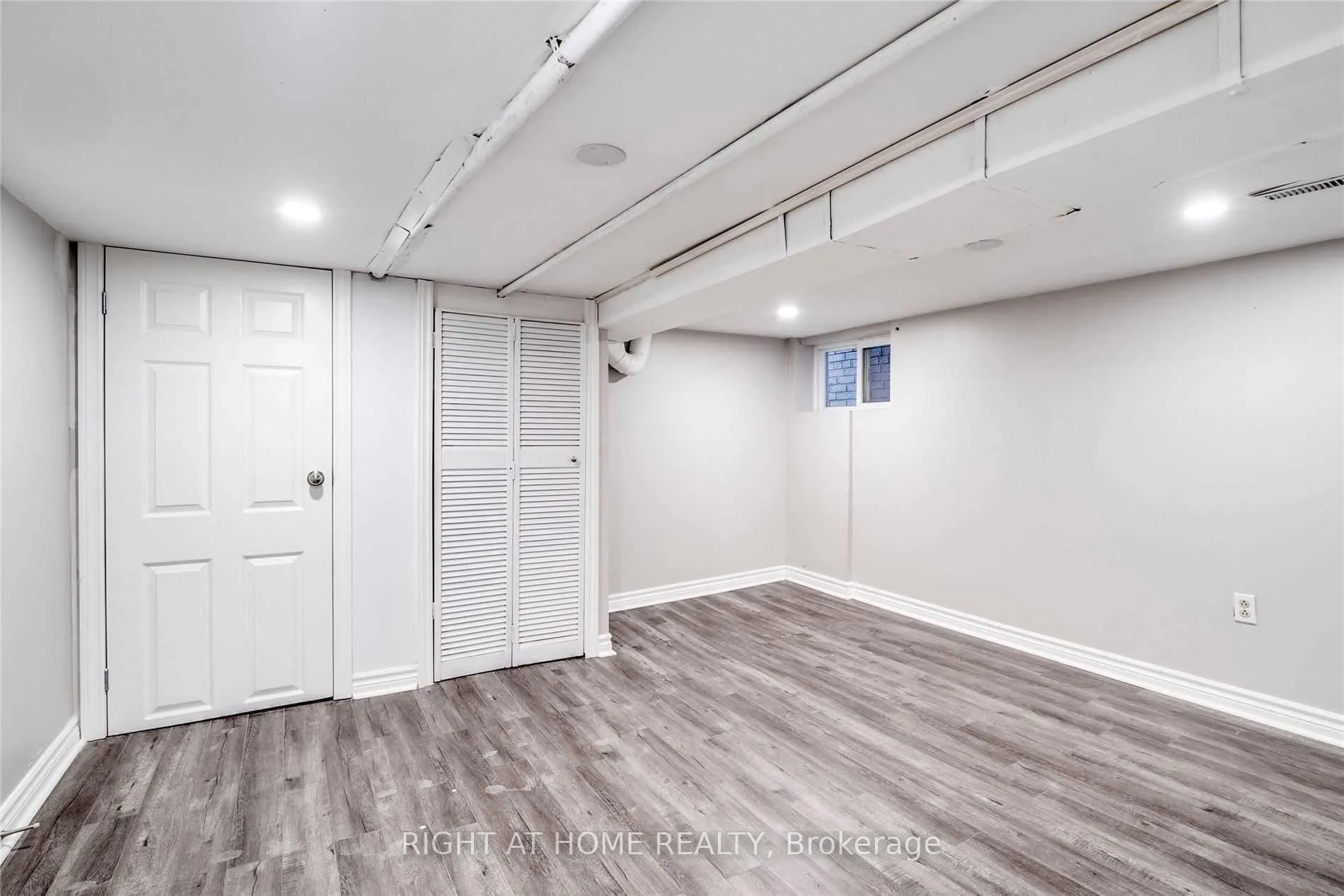 Photo 20 of 2023 Dufferin Street, Toronto, Oakwood Village — HOMEH