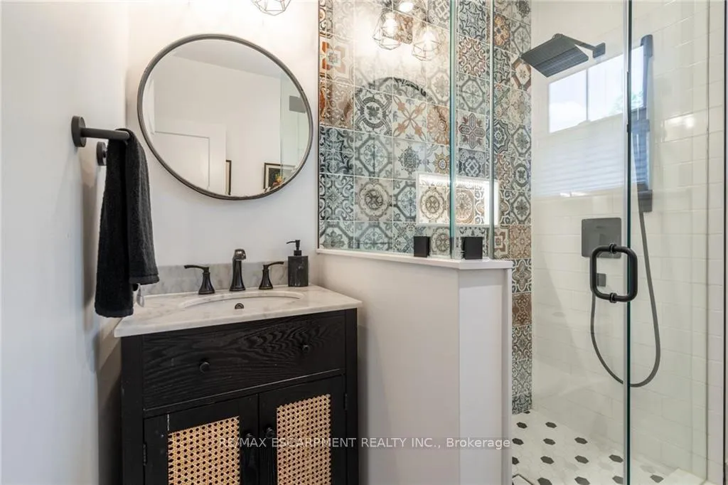 Photo 27 of 13 Freeman Place, Hamilton, Durand — HOMEH