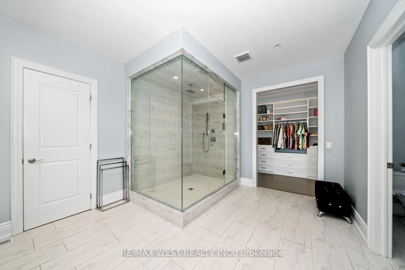 Photo 27 of 7 Castle Mountain Court, King, Nobleton — HOMEH