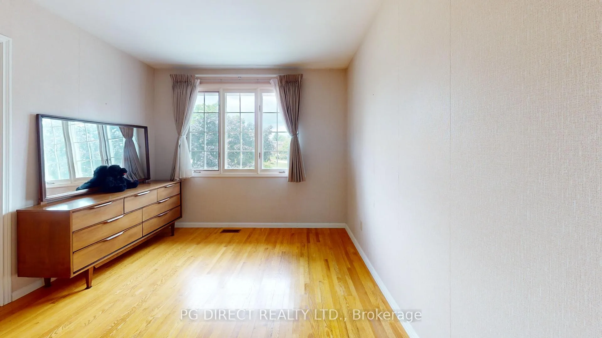 Photo 12 of 65 Trailview Drive, Kitchener — HOMEH