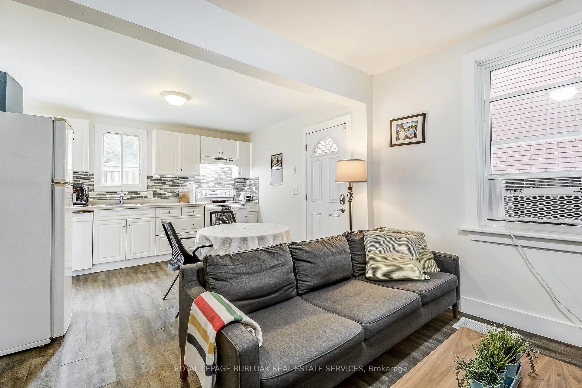 Photo 10 of 185 Simcoe Street E, Hamilton, North End — HOMEH