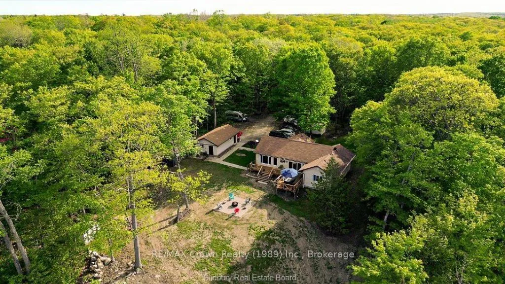 Photo 29 of 105 Big Lake Dam Road, Central Manitoulin — HOMEH
