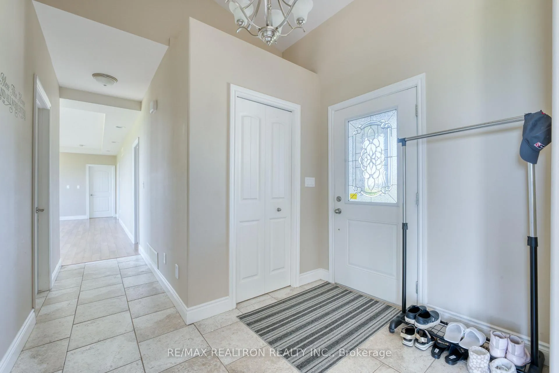 Photo 7 of 6648 Talbot Trail, Chatham-Kent, Chatham — HOMEH