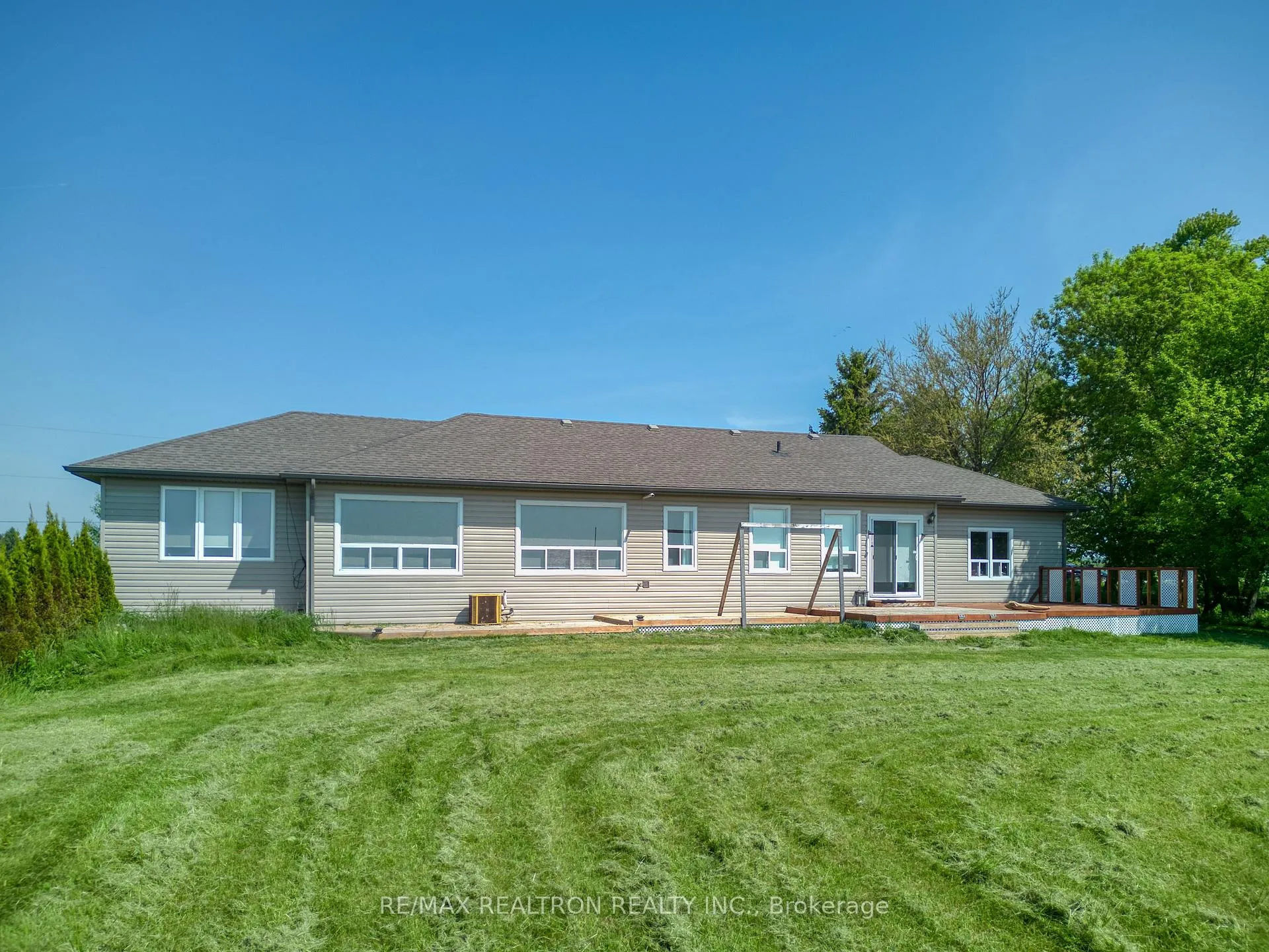 Photo 32 of 6648 Talbot Trail, Chatham-Kent, Chatham — HOMEH