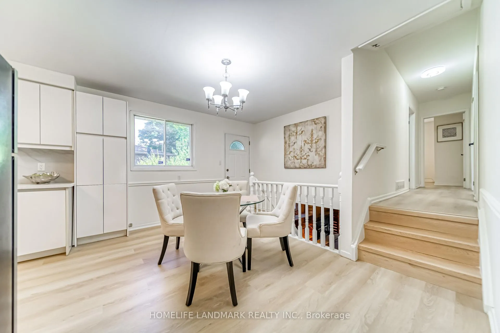 Photo 6 of 113 Fred Varley Drive W, Markham, Unionville — HOMEH