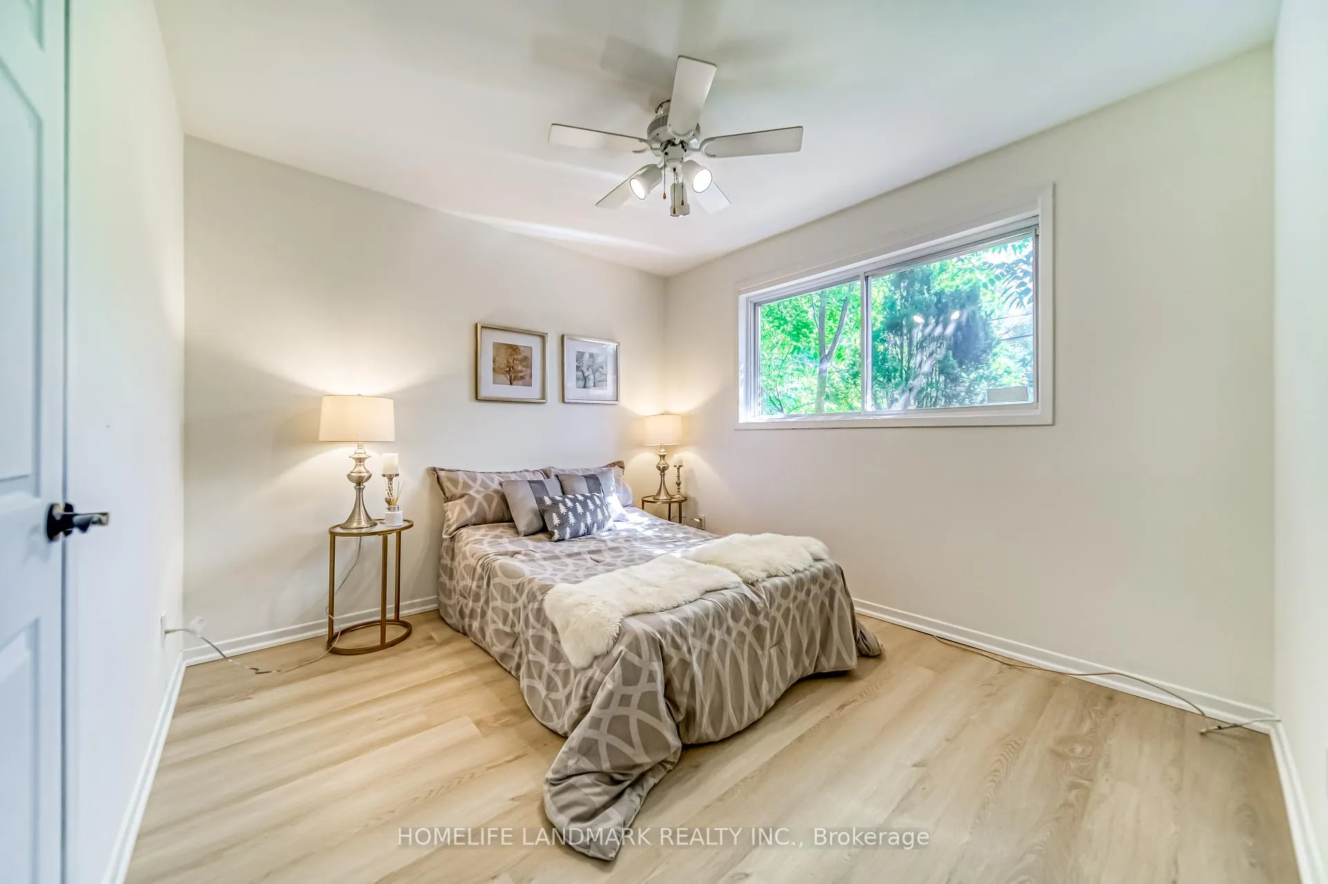 Photo 15 of 113 Fred Varley Drive W, Markham, Unionville — HOMEH