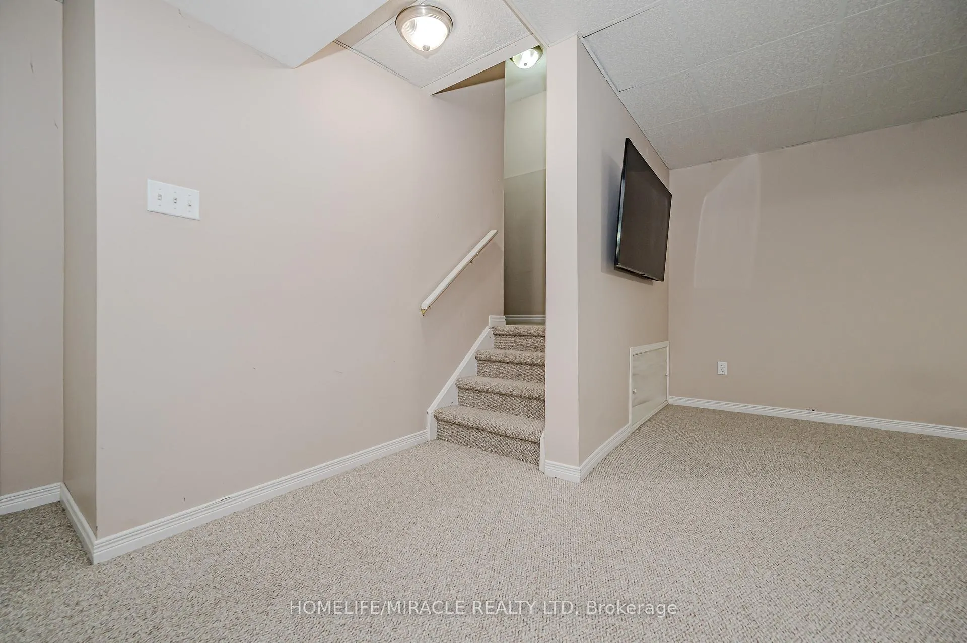 Photo 35 of 80 Meadowbank Drive, Hamilton, Falkirk — HOMEH